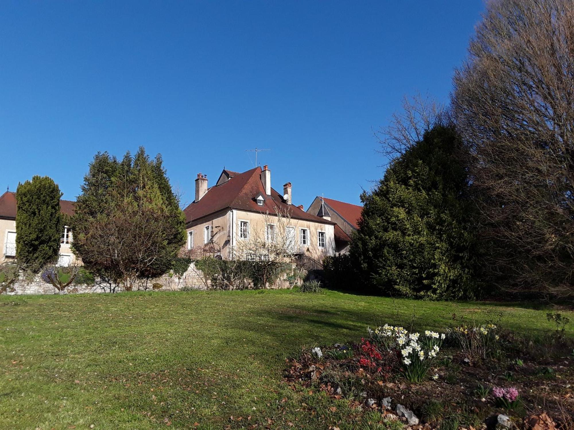 Le Clos - La Chapelle Lombard  Екстериор снимка